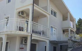 Apartments Holiday Gavric